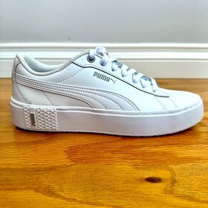 Women's Puma Sneakers Size 8